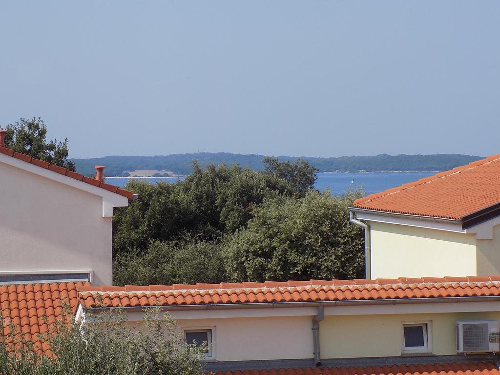 Apartment Thea Pula Buitenkant foto