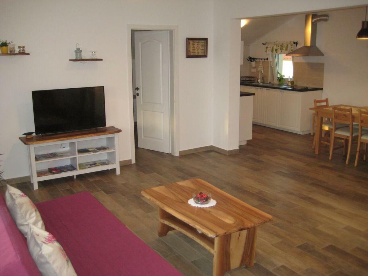 Apartment Thea Pula Buitenkant foto